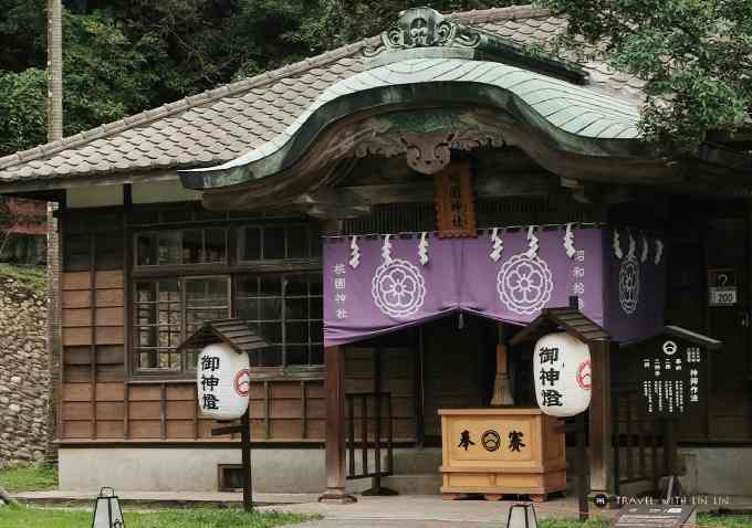 Forgotten shrine lantern in Taiwan forest