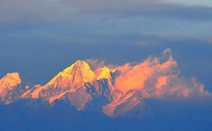 Himalaya peaks from Nagarkot